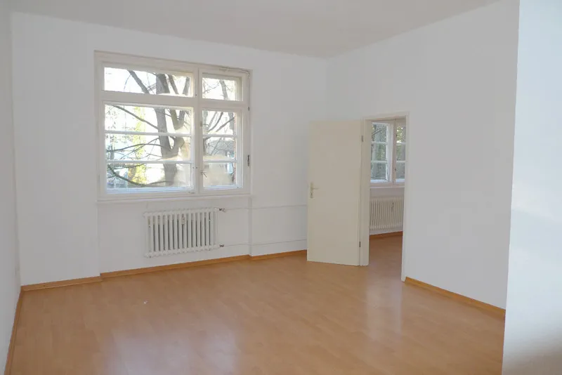 Drakestraße – nahe S-Bahn Lichterfelde-West - gute, zentrale Wohnlage – KEIN Balkon - 3 Zimmer — photo 1